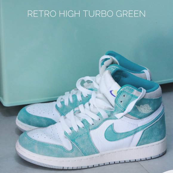 Athletic_Shoes